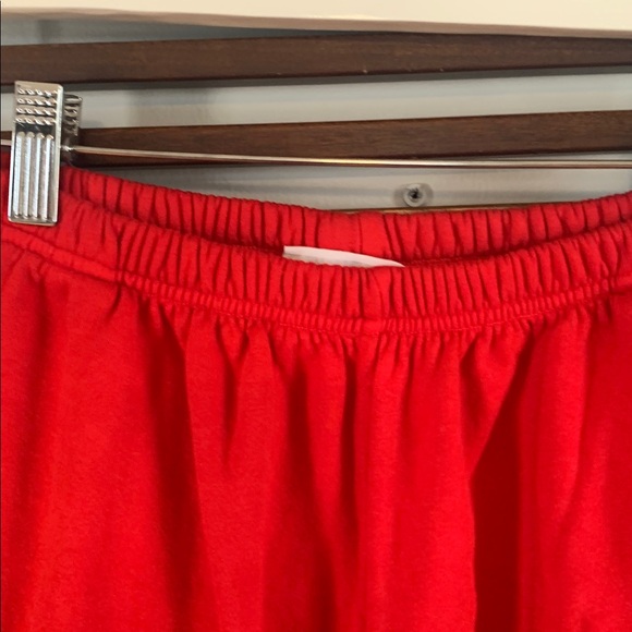 🎉NEW LISTING!🎉bryn Walker Vibrant Red Wide-Leg Pants - Picture 2 of 9